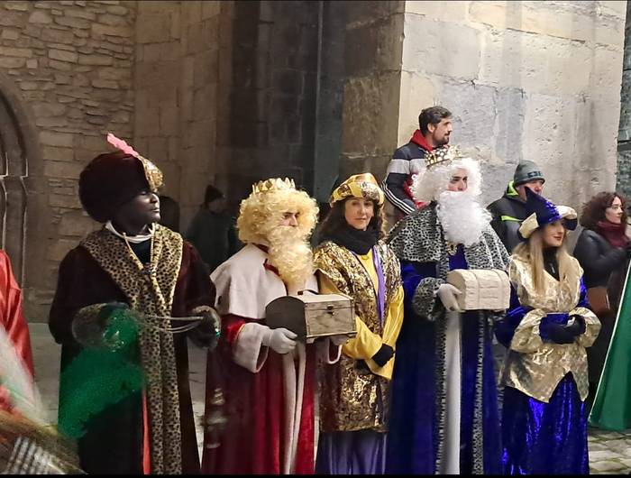 Hiru Errege Magoek ilusioz b 74 1767729384120