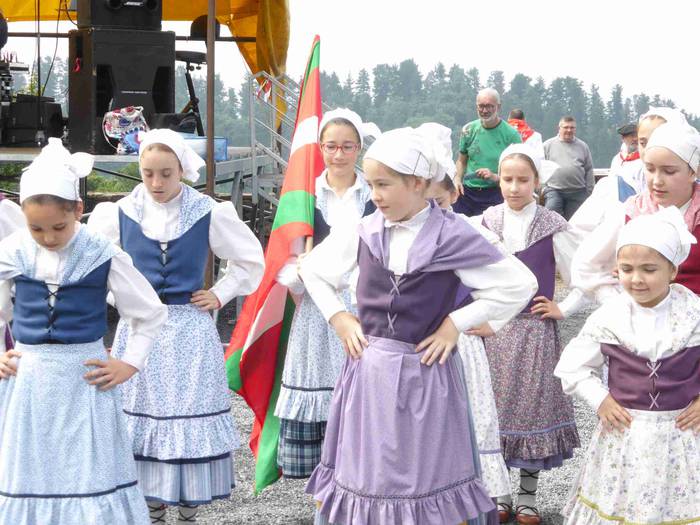 Astelehenerarte luzatu ziren 74 1496394543038