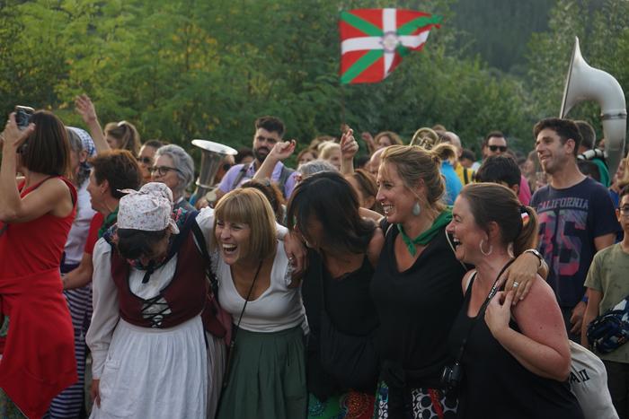 Arteko Gure Aman elkartu eta 36 1757796334880