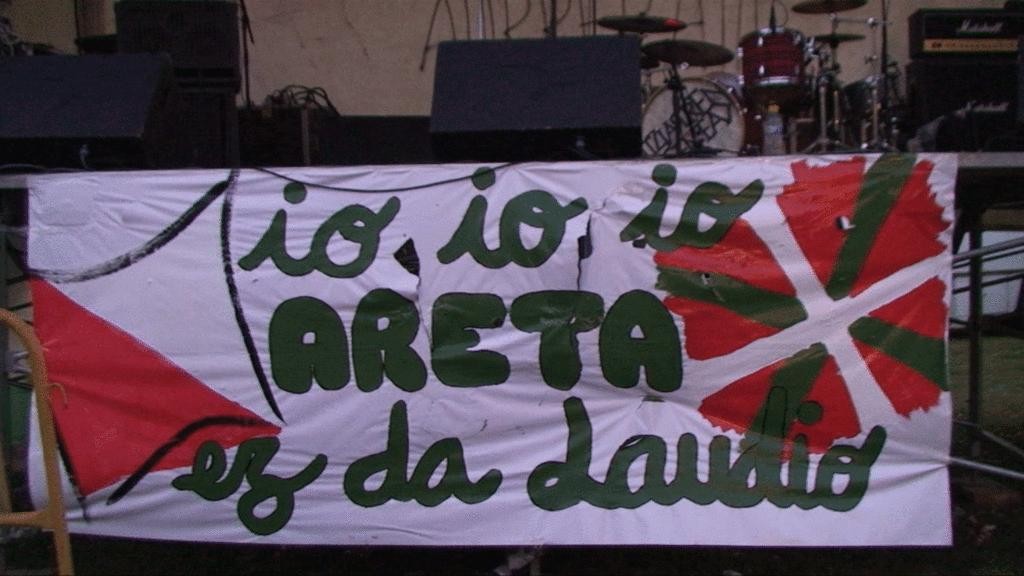 Ertzaintzak pertsona bat atxilotu zuen Santa Ana eguneko mugarrien berrikuspen ekitaldian