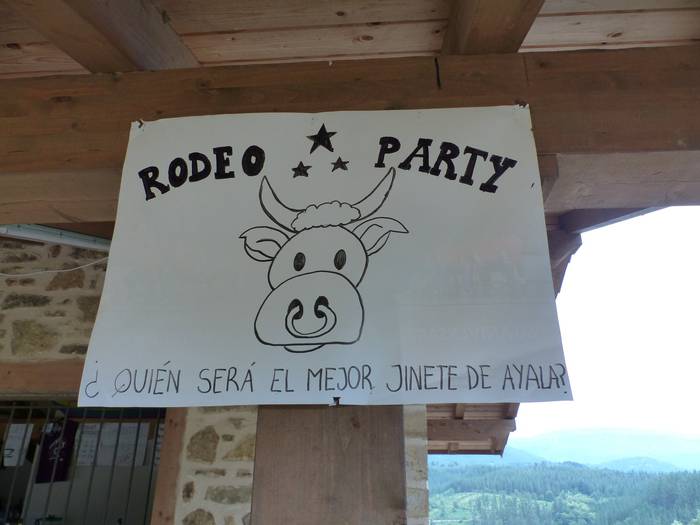 Jende ugari bildu zen Ama Zu 8 1565382286985