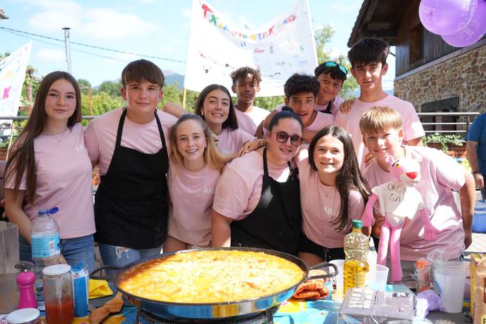 Paella txapelketarekin eta K 24 1755976624381