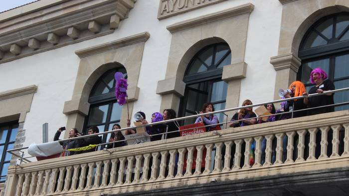 Greba feministaren goizeko t 174 1520520669869