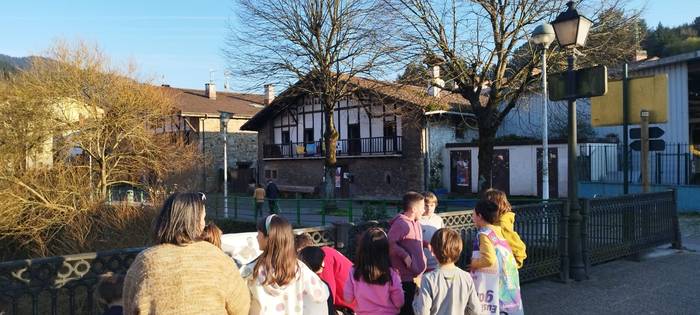 Areta apaindu zuten atzo Kor 5 1774390096812