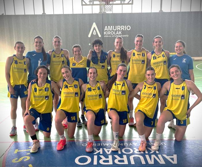 Zaraobe Saskibaloi Taldeko emakumezkoen senior taldeak 'final four'-a jokatuko du asteburuan Bañuetan eta jaia prestatu dute