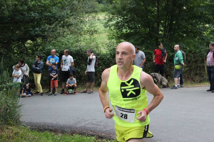 Auzoko mendiak zeharkatu zit 12 1498470706757