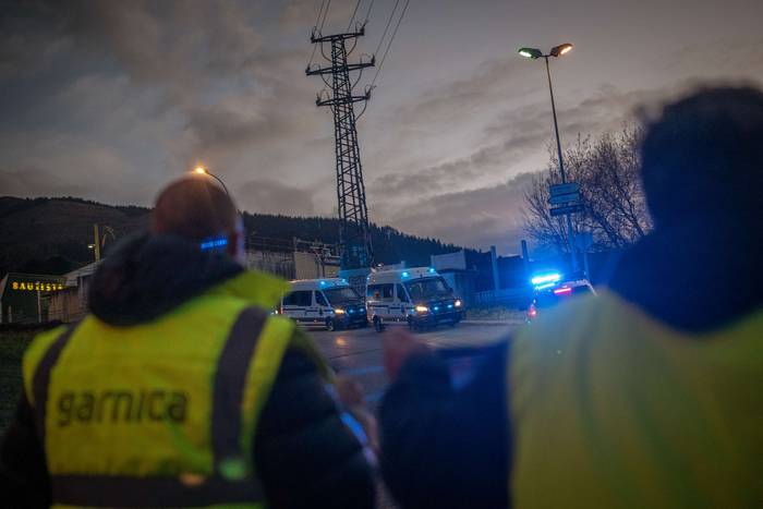 Fabrika barrura eraman dute  18 1769714934496