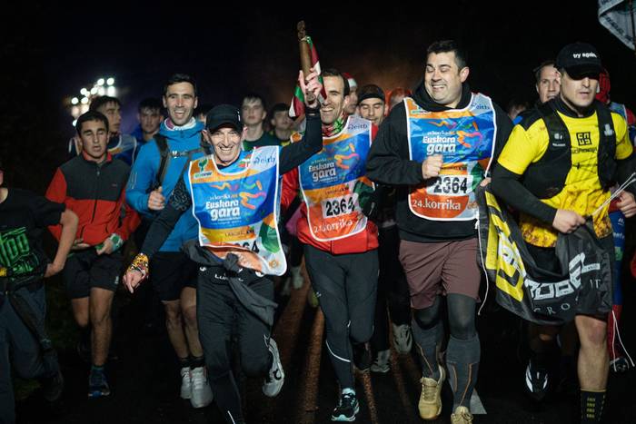 Ehunka lagun atera ditu Korr 23 1774596767491