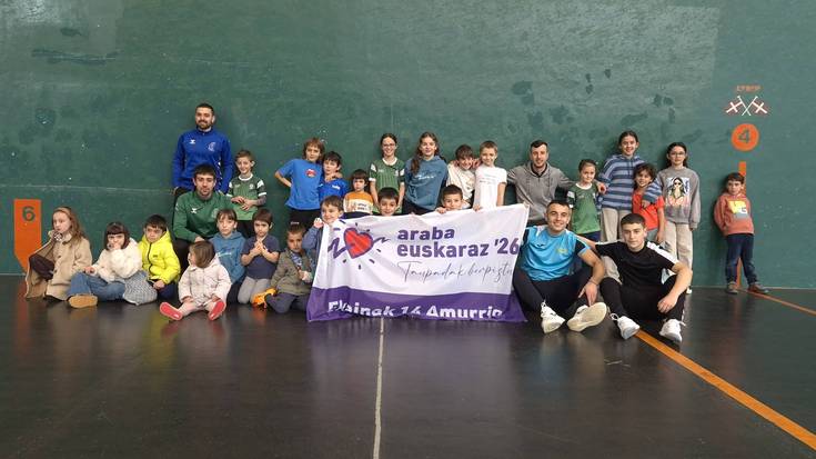 Euskal pilota topaketarekin ekin diote berriro Araba Euskarazeko motorrak berotzeari