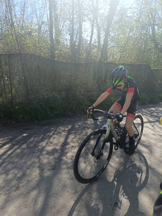 Txirrindulari gazteek erloju 51 1771856242719