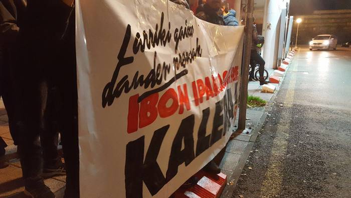 Ibon Iparragirreren egoera salatzeko ekimena