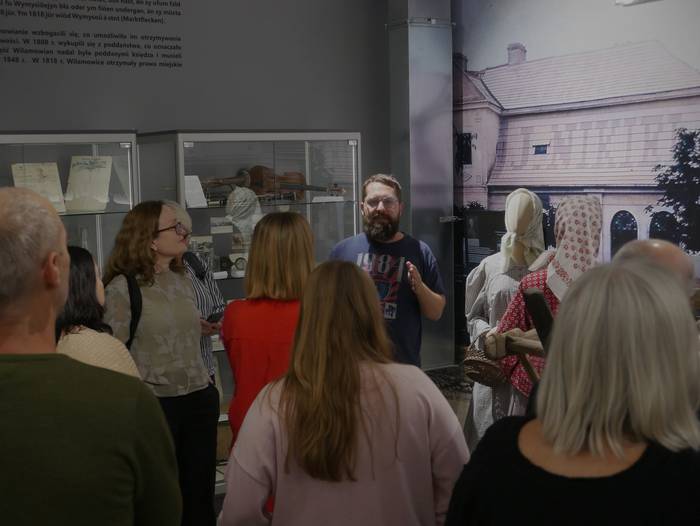 Eletik alera, Europako hizku 15 1759330562074