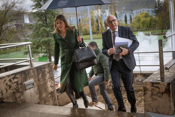 Protesta artean ekin du bide 21 1764159834334