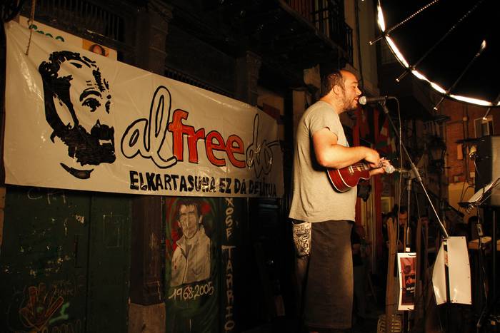 Alfredo Remirezi elkartasuna 19 1508165843554