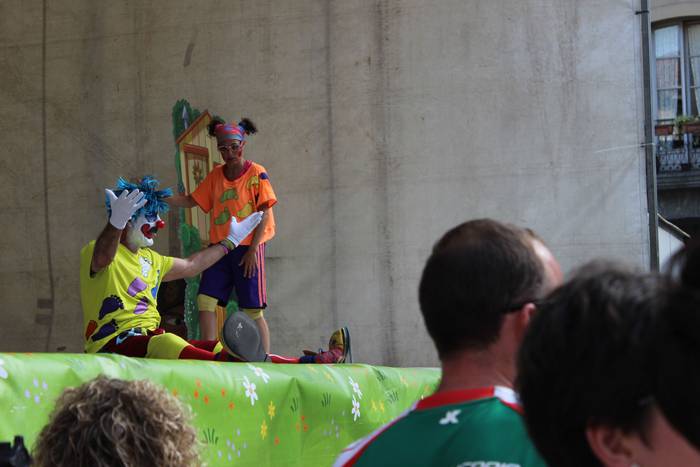 Ilusioa eta muxuak banatu di 8 1499276770477