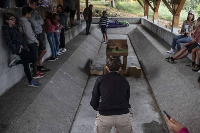 Auzolanean eta festa-giroan  53 1756712744570