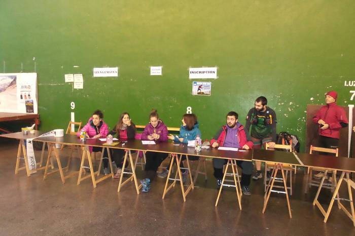 Mendizale ugari bildu zituen 34 1489053923386