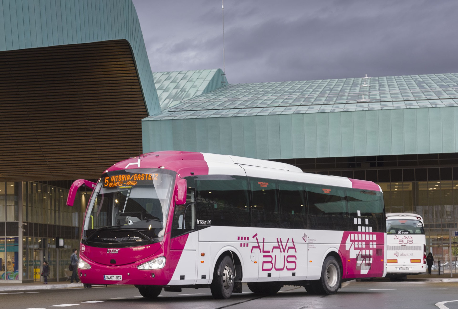 Foru Aldundiak Gasteiz/Amurrio/Laudio 15 lineako zerbitzuen eskaintza hobetuko du udan