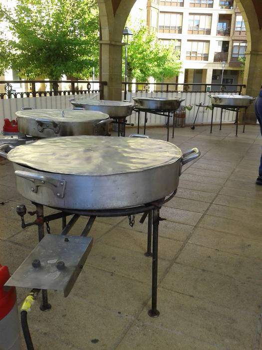 Jendetza eta giro ona nagusi 56 1494849460194