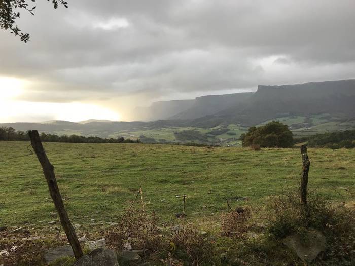 Gorobel mendi ibilaldian 500 24 1510053994198