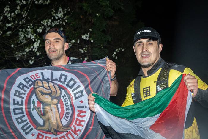 Ehunka lagun atera ditu Korr 6 1774596726358