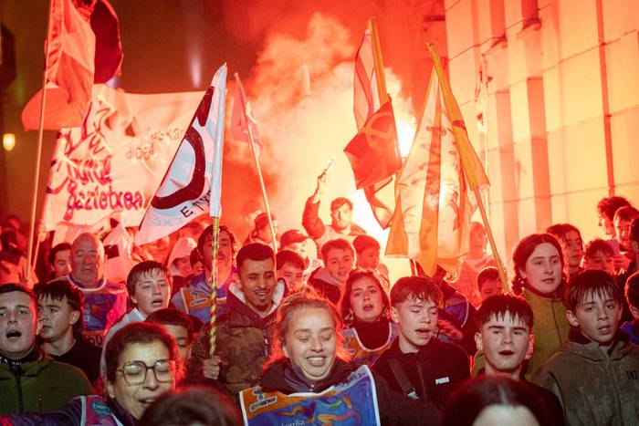 Aldarrikapenez eta pirotekni 48 1774600322435