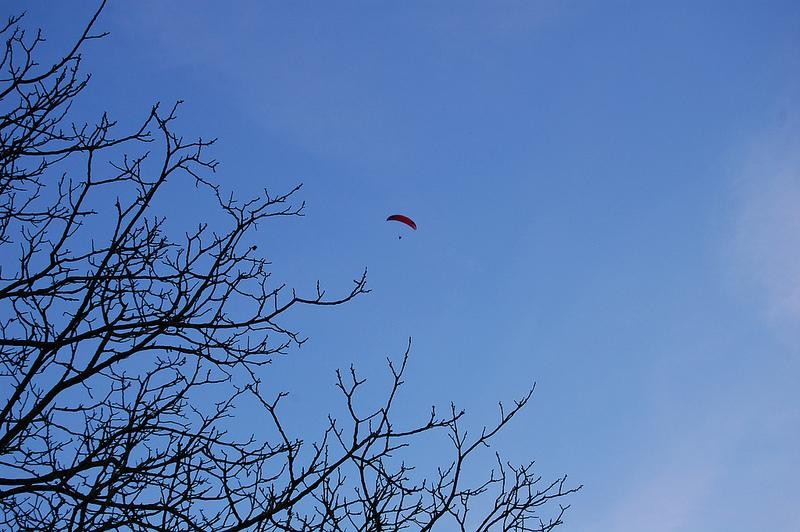 Parapentea ezagutu eta frogatzeko aukera eskainiko du asteburuan Tologorri taldeak