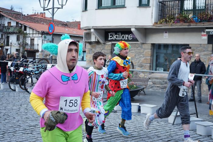 400 kirolarik parte hartu zu 98 1767282830082