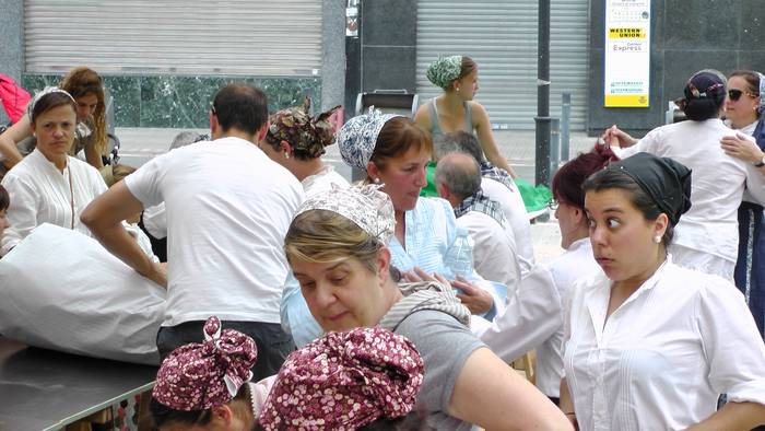 Dantza taldeak taldeak izan  171 1496056500575