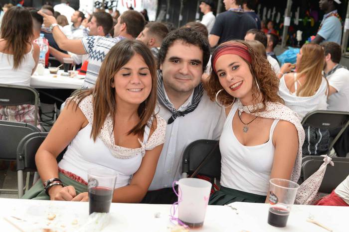 Aldai plaza txiki geratu da  150 1503895277391