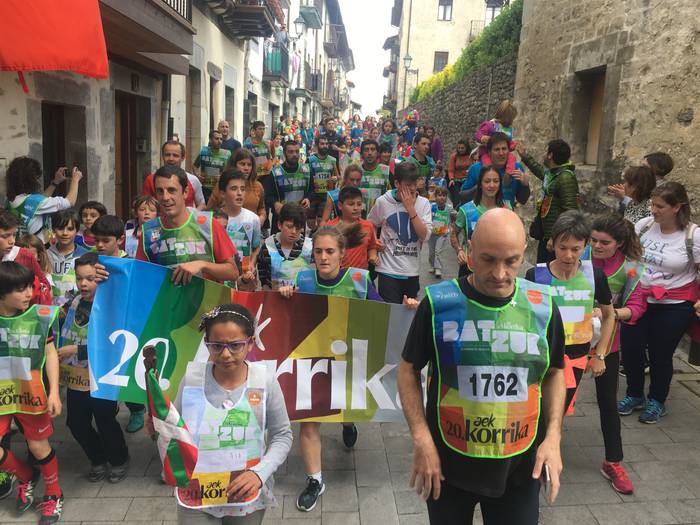 ARGAZKI GALERIA: Euskarak, a 27 1491492928448