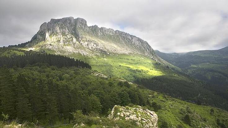 Familia bat erreskatatu zuen Itxinan atzo Ertzaintzak