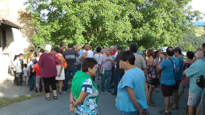 Maroñoko familia bakoitzari  27 1501657312540