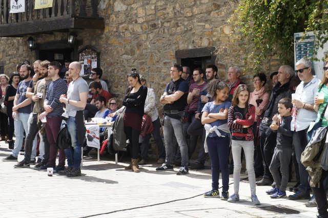 Euskal Preso Politikoen esku 20 1493719921769