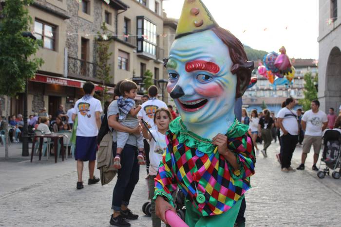 Txupina jaurtita hasi dira O 31 1504206339862