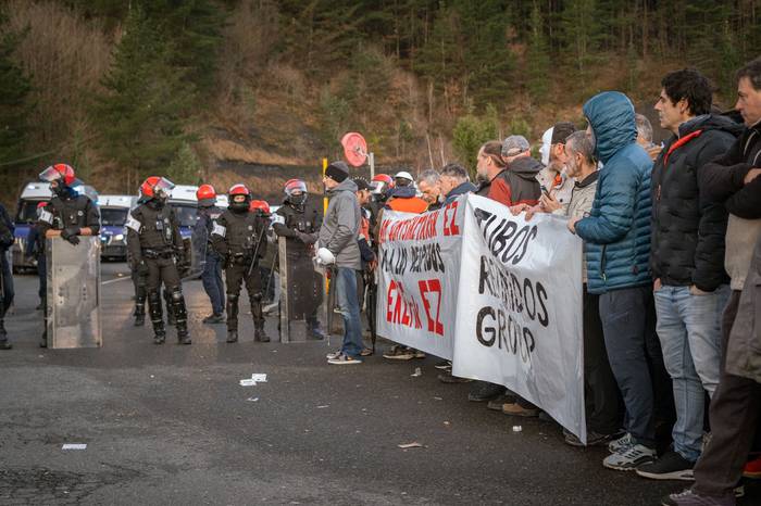 301 kaleratze egin nahi dituela iragarri du Tubos Reunidosek, 274 Amurrion
