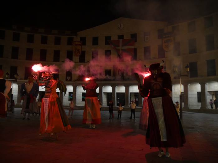 Dantza eta sua uztartu zitue 79 1661604374469