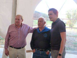 Auzokide ugarik hartu zuten  43 1506366470261