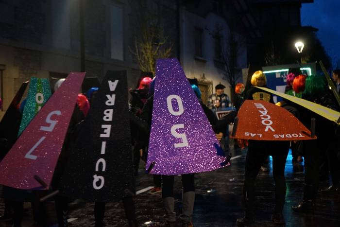 Irudimenez bete dituzte Amur 8 1771098540823