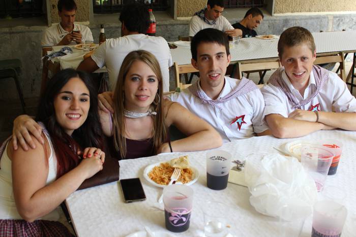 Gaztetxeko eta antzinako jai 81 1502898771583