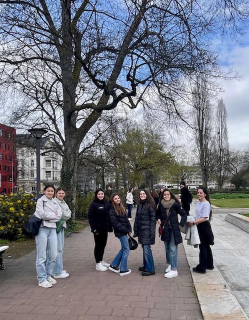 Wiesbadenen, Frankfurten, el 58 1774854551943