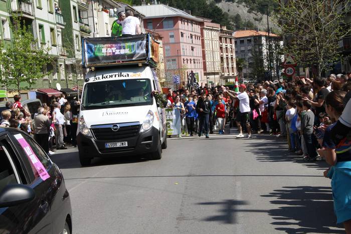 Dolumin Barikuak eta Korrika 104 1491600366350