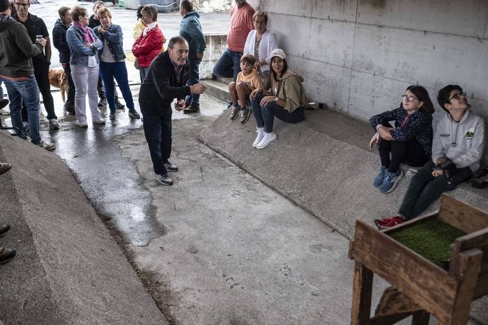 Auzolanean eta festa-giroan  51 1756712738331