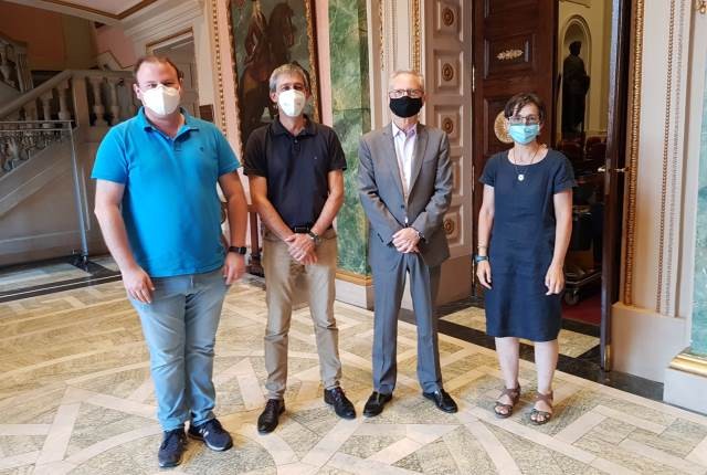 Laudio Arabako udalerri errukiorren sarean sartu da, inor bakarrik hil ez dadin