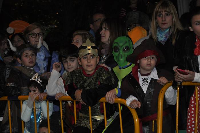 Mozorro koloretsuek ziprizti 11 1488185863957