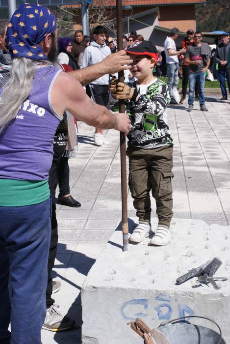 Baserri azoka ospatu dute Ok 51 1679904172179