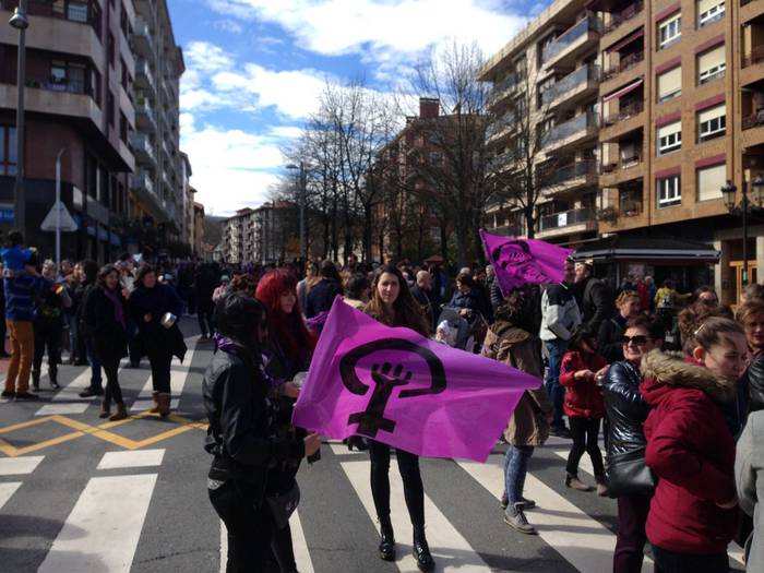 Greba feministaren goizeko t 15 1520511455629
