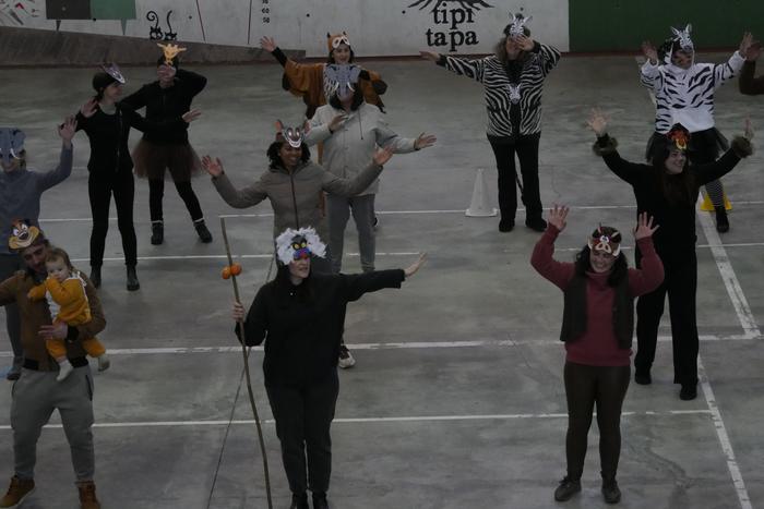 Desfilerik gabe, baina dantz 62 1770997244951