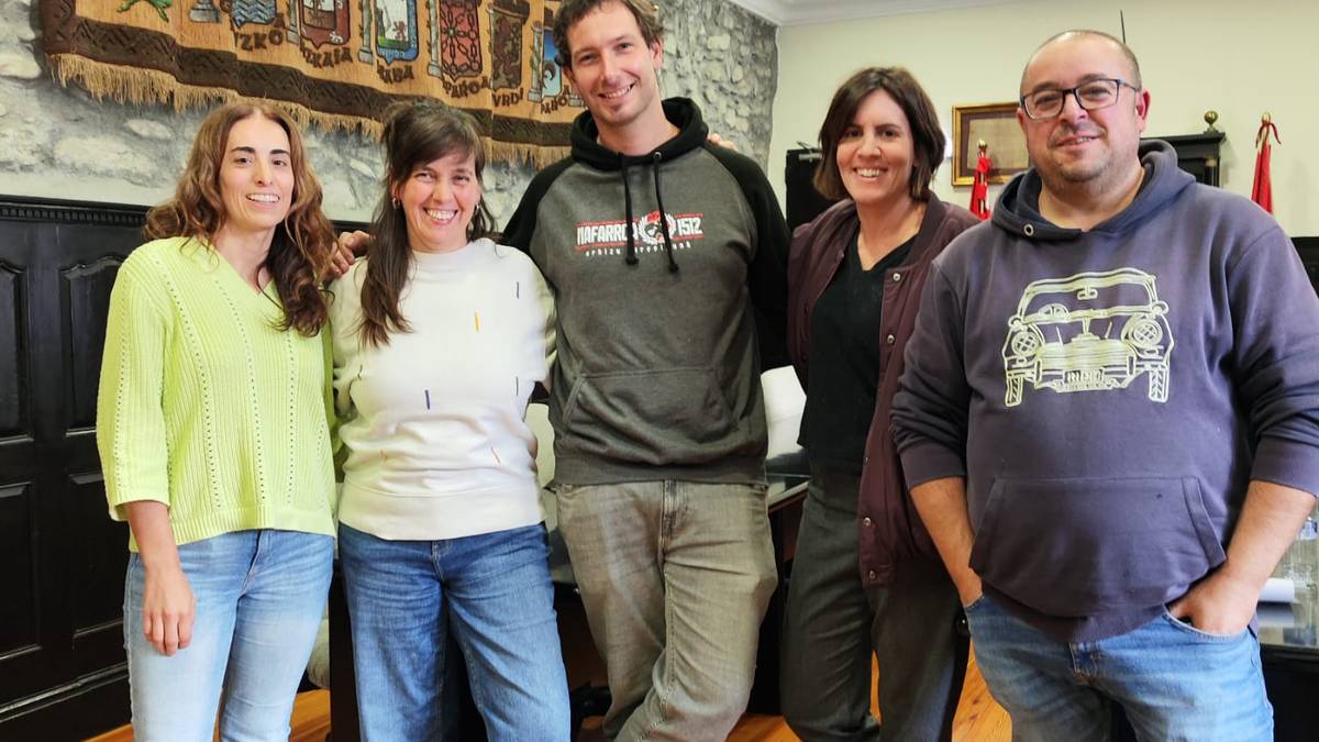 Hondakin bilketako legea betetzeko zergak igotzea errezena izatea leporatu dio Urduñako EH Bilduk Udal gobernu taldeari