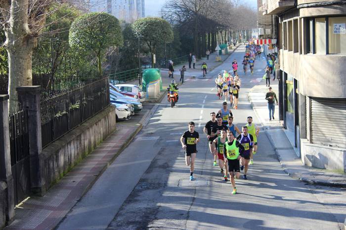 300 korrikalari baino gehiag 15 1517149769615